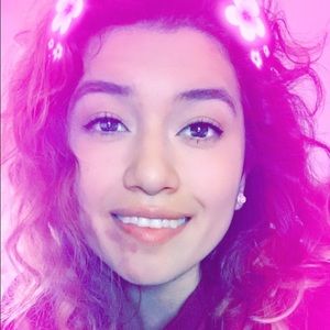 Meet your Posher, Briana