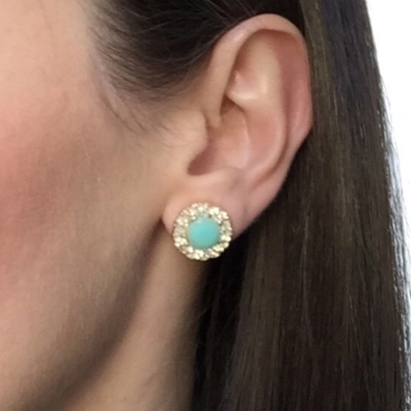 Lovely small mint stud earrings - Picture 4 of 6