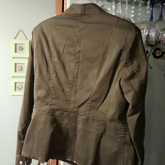 Jacket - Picture 2 of 3