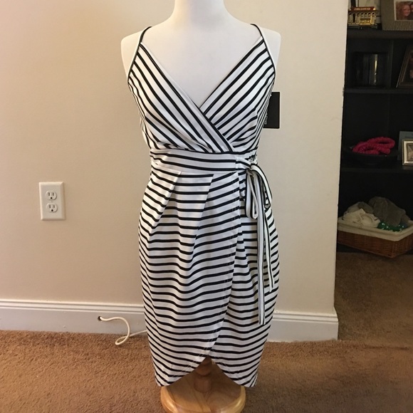 🎉ONE DAY SALE🎉Striped sundress