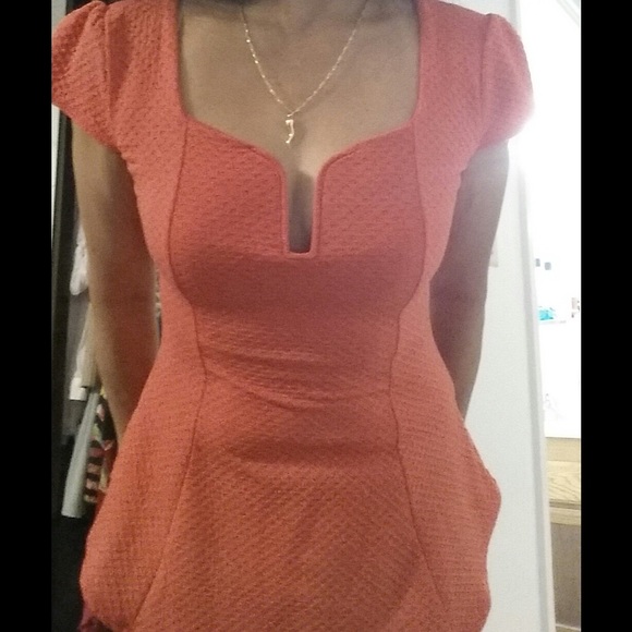 ❣Orangecicle Peplum Top🍒🍒In BUNDLE✅ - Picture 2 of 3