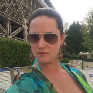 Meet your Posher, Daniele