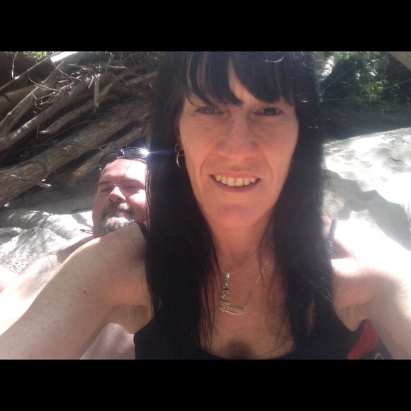 Meet your Posher, Tracy - Picture 2 of 5