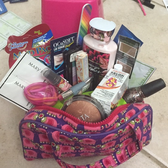 MYSTERY BEAUTY BAG