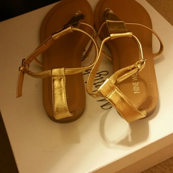 Sandals - Picture 2 of 4