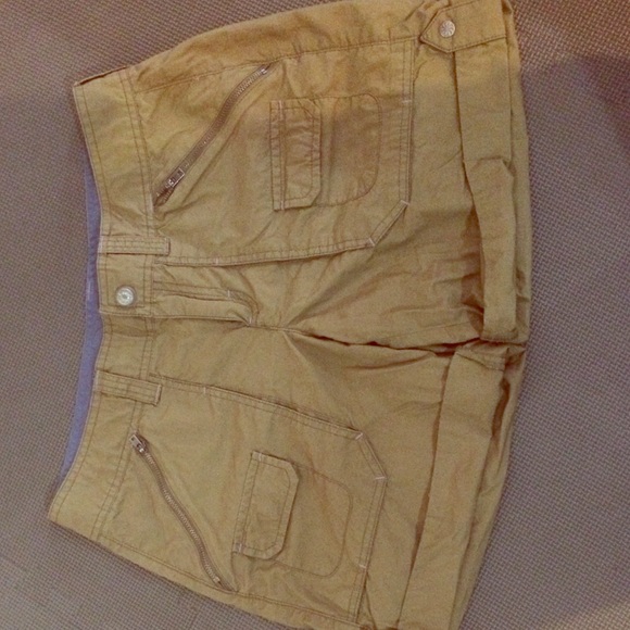 Athleta cargo shorts
