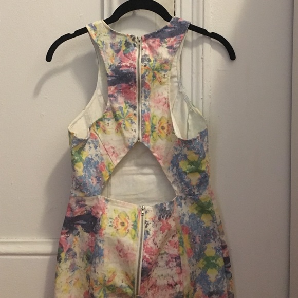 Tobi patterned dress - Picture 2 of 4