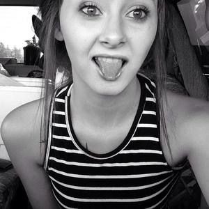 Meet your Posher, Carissa