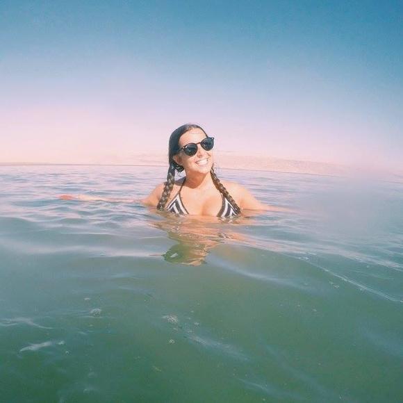 Meet your Posher, Carly