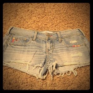 Hollister jean shorts! 💥💥💥