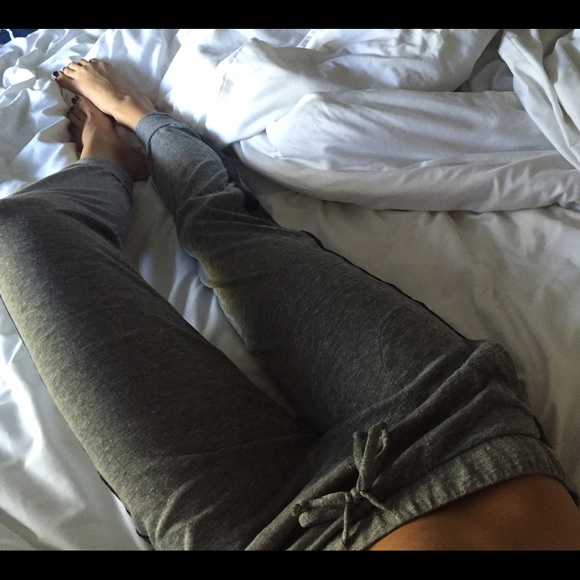 🌟CLOSET CLOSING MAKE ME AN OFFER! Grey joggers