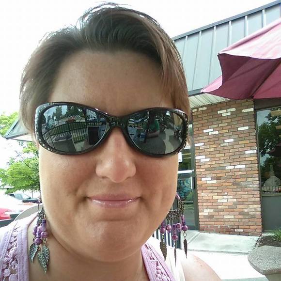 Meet your Posher, Katherine - Picture 1 of 1