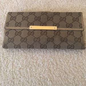 Authentic Gucci Wallet