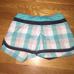 Size 4 lulu lemon shorts