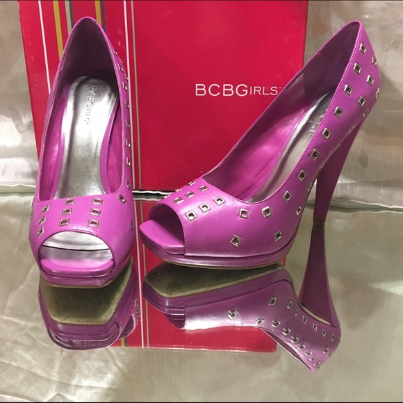 Pink leather shoes BCBG