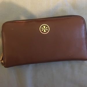 Tory Burch wallet