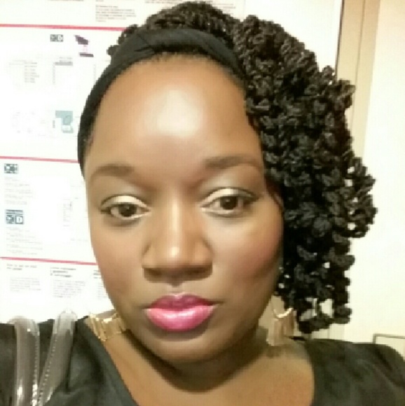 Meet your Posher, Markesha - Picture 1 of 1