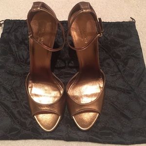 Gucci Metallic Sandals w Bamboo detail