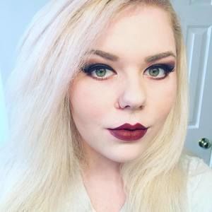 Meet your Posher, Kaci