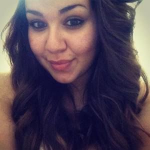 Meet your Posher, Isabel