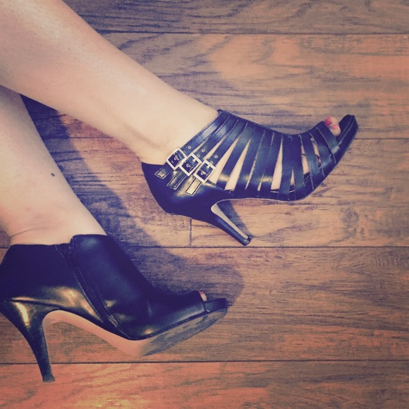 Nine West booties