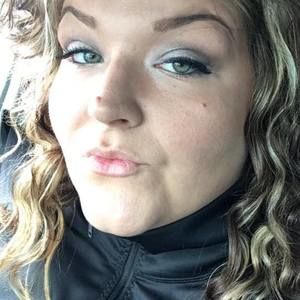 Meet your Posher, Alecia