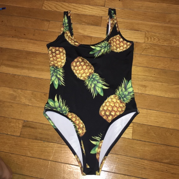 🍍🍍Forever 21 pineapple bodysuit 🍍🍍