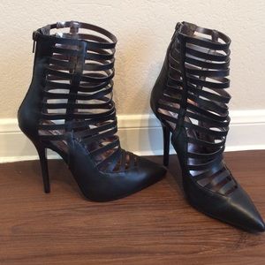 Steve Madden Caged Heel