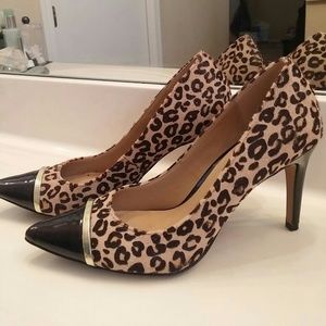 Leopard Heels fur detail