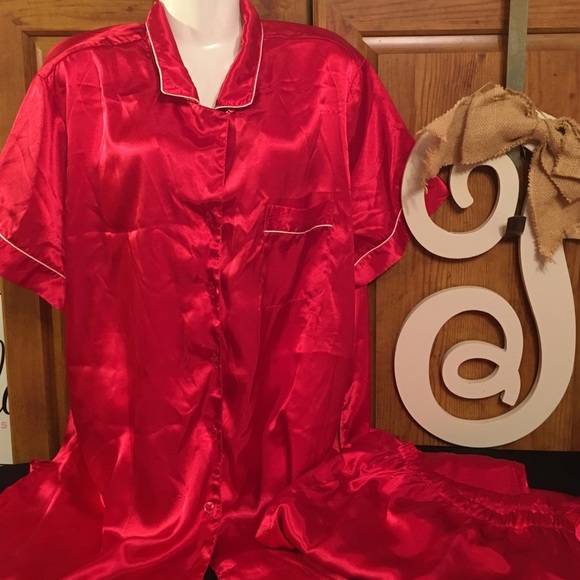 Cabernet Red pajamas 100% polyester 2x