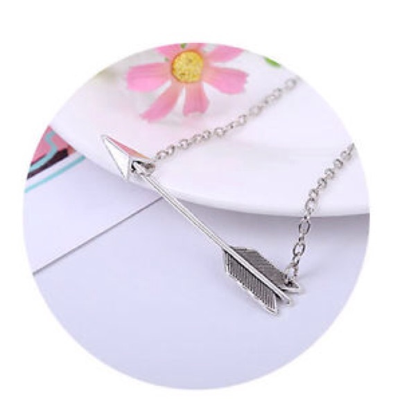 New Arrow Necklace - Picture 2 of 2
