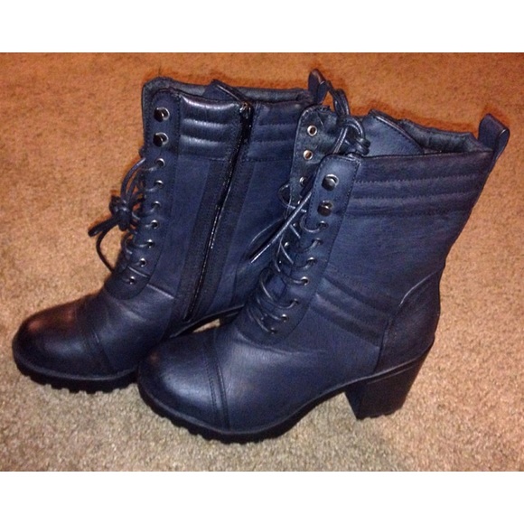Steve Madden Shoes - NWT Women Military Black Lace Up Combat Boots