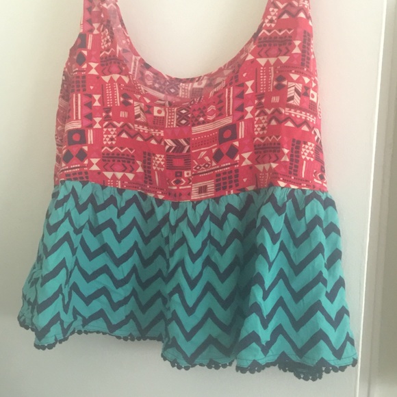 Cute PacSun shirt! - Picture 4 of 5