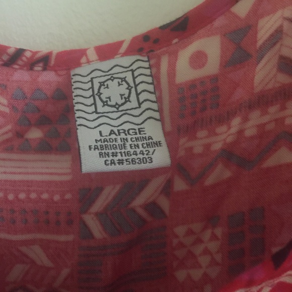 Cute PacSun shirt! - Picture 5 of 5