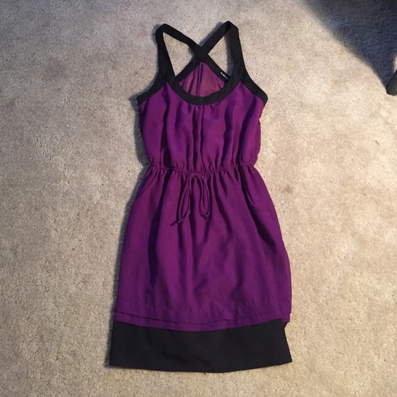 Gorgeous dress!! 🎀
