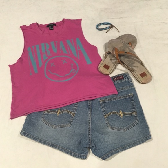 Nirvana Muscle Tee - Picture 1 of 3
