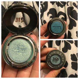 Urban decay single shadow