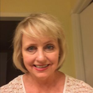 Meet your Posher, Leslie