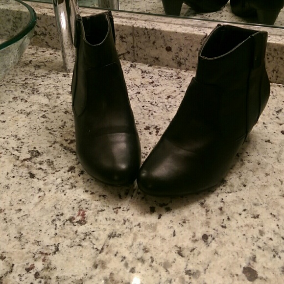 Black book heels
