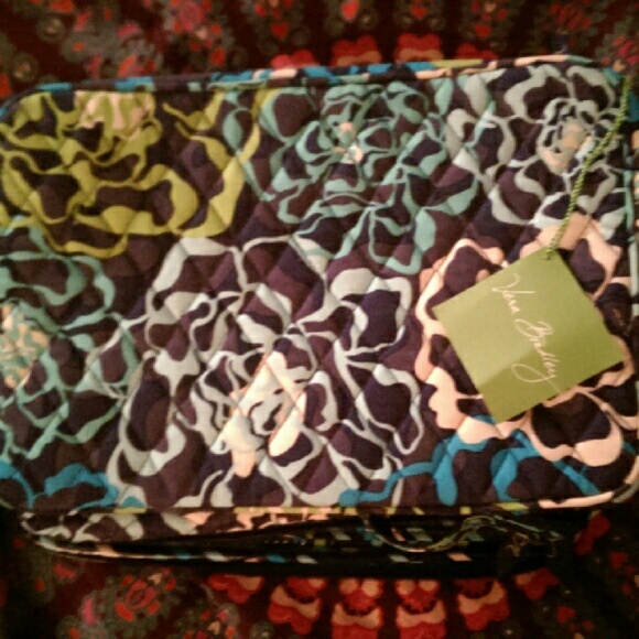 Vera Bradley makeup/toiletry travel bag