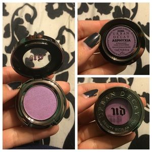 Urban decay single shadow