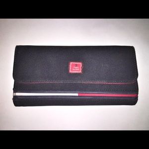 Tommy Hilfiger wallet