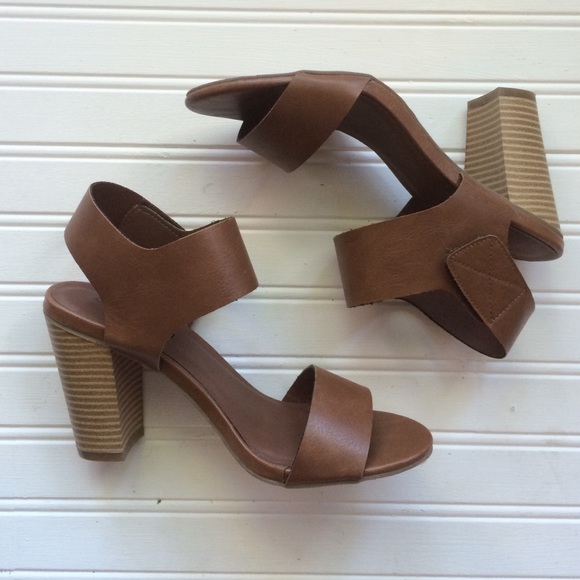 Trendy sandals