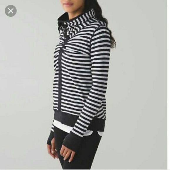 lululemon athletica Tops - *1 hour sale* New Lululemon Reversible Pullover