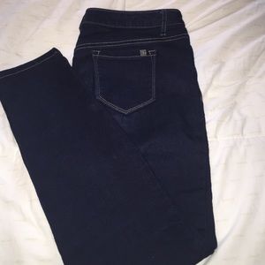 Vera wang skinny jeans