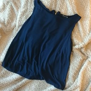 Forever 21 flowy navy crop top  size LG