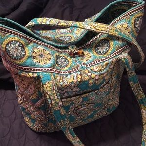 Vera Bradley tote Peacock Turq retired. Reduced.