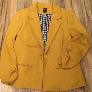 2b Bebe Mustard Yellow Blazer size Large
