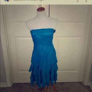 Laundry by Shelli Segal size 4 blue ruffle dress