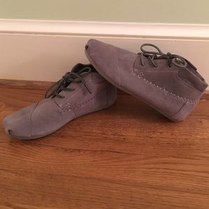 Women's Tom Cordones